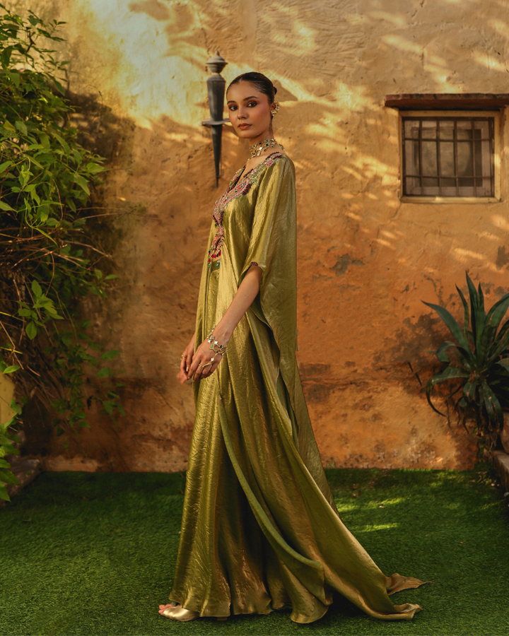 Aari goonj kaftan set