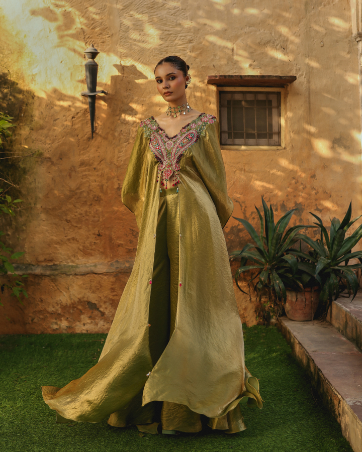 Aari goonj kaftan set