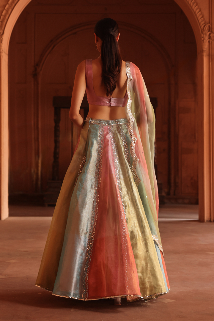 Gulbahar lehenga