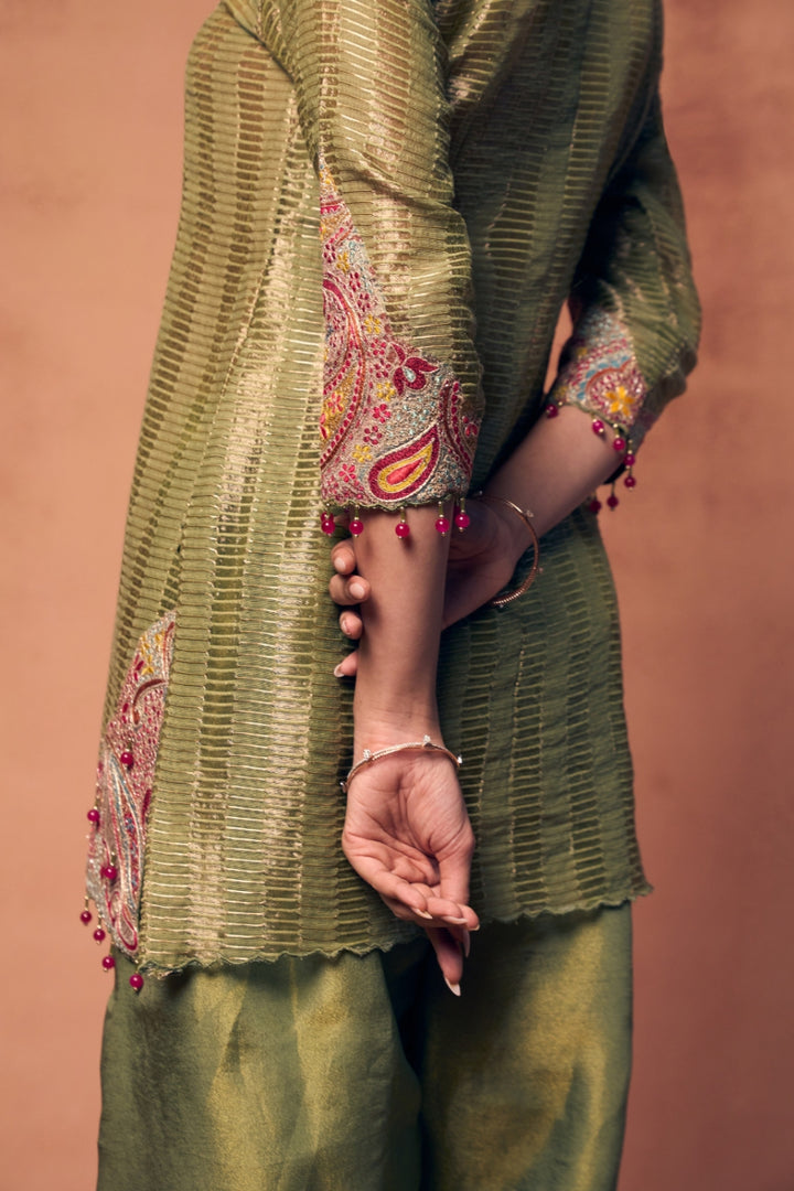 Hasrat kurta farshi salwar set