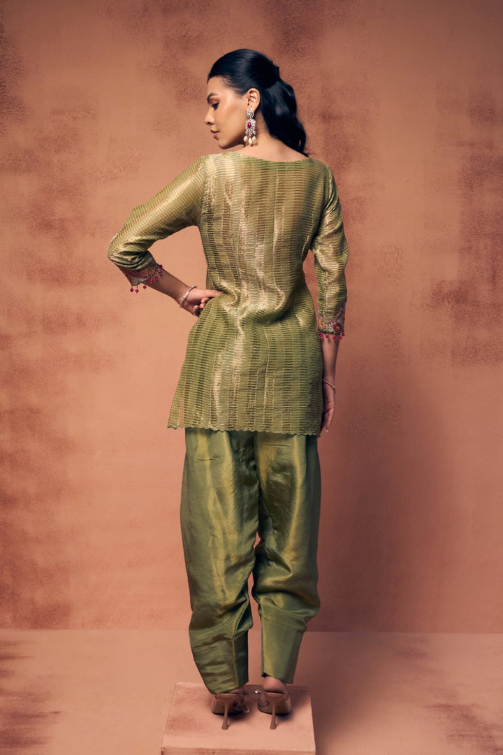 Hasrat kurta farshi salwar set